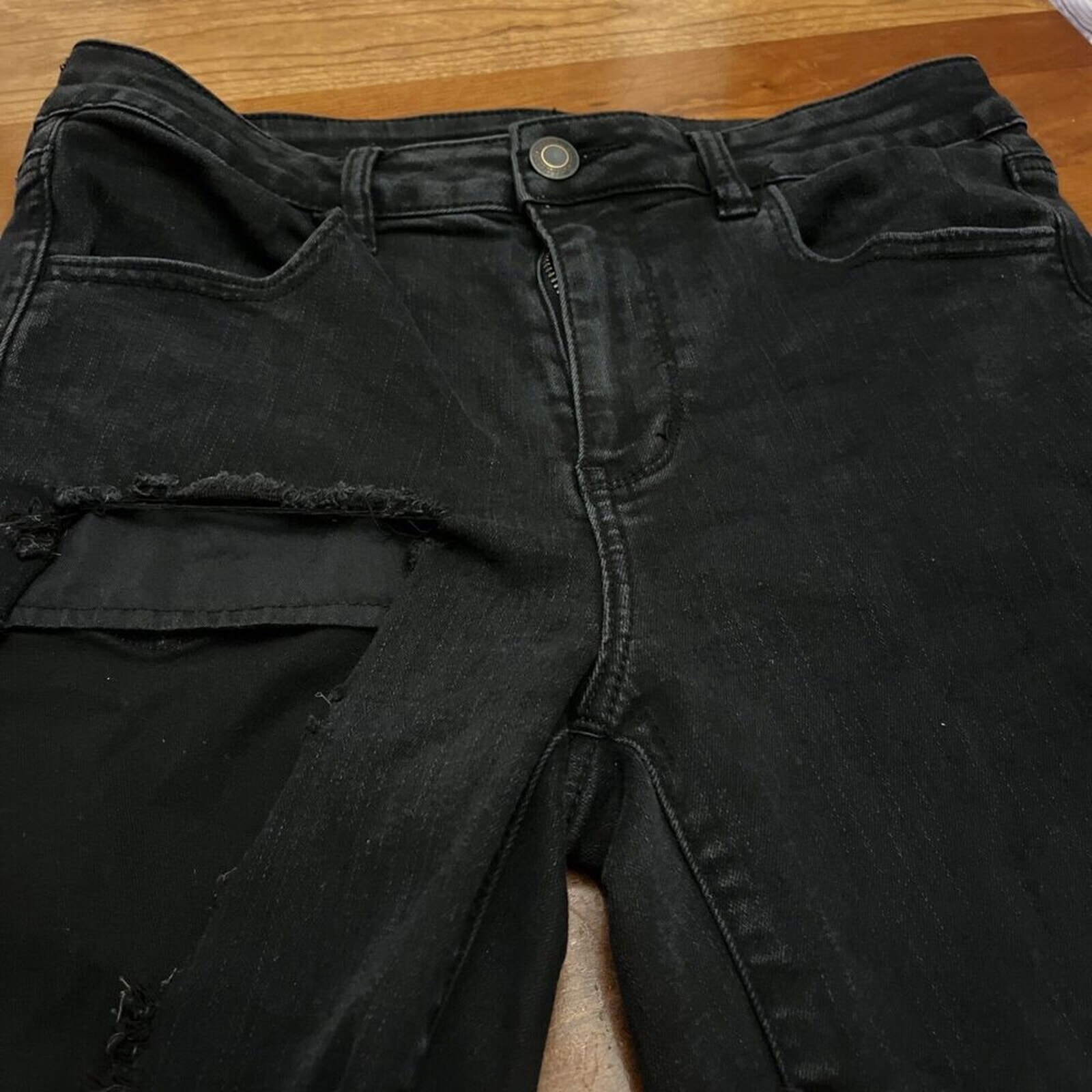 American Eagle Jegging Next Level Stretch Raw Hem Size 12 Distress Black
